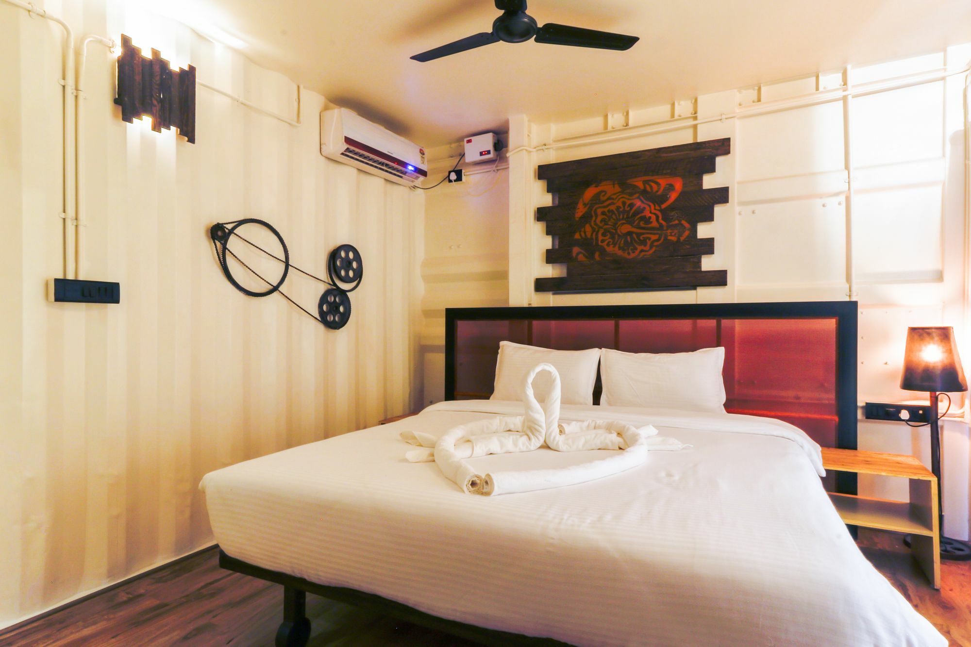 Beach Box Hotel Baga Gosavvy Collection Buitenkant foto